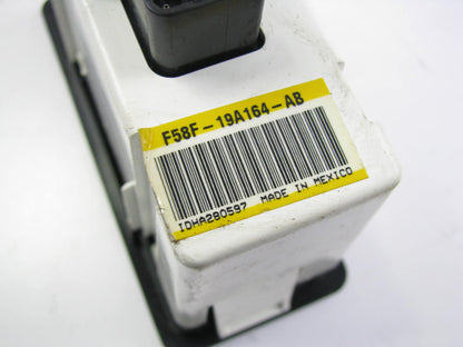 NEW - UNBOXED OEM F58F-19A164-AB Radio Rear Radio Control Unit 1995-96 Windstar