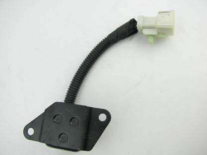 NEW - OUT OF BOX - FRONT LEFT OEM FORD SRS Crash Sensor F59B-14B005-AA
