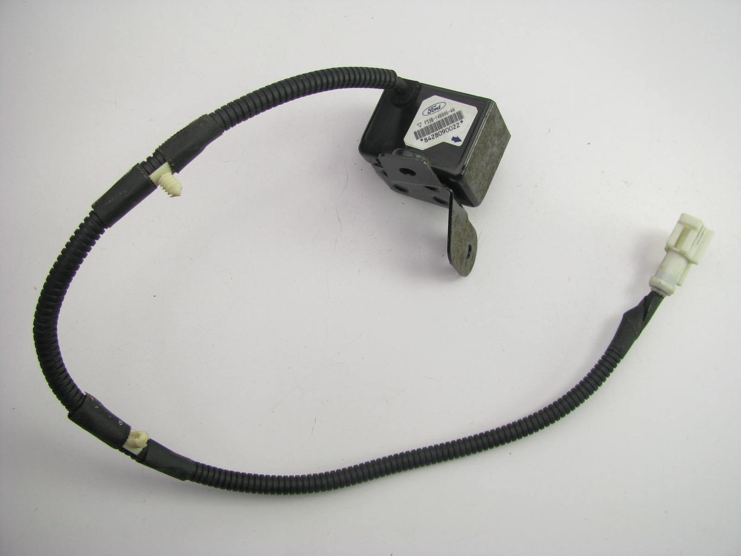 NEW - OUT OF BOX - OEM Ford F59B-14B006-AA SRS Crash Sensor