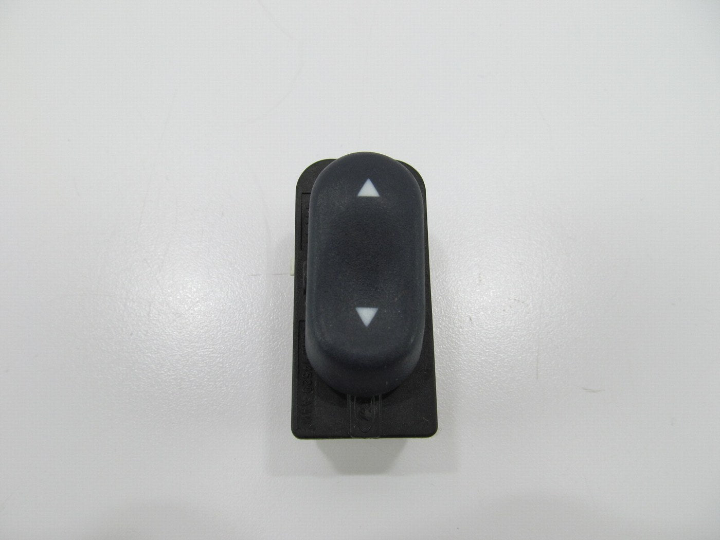 NEW - OUT OF BOX - OEM Ford F5AB-14529-AAW Power Window Switch BLUE