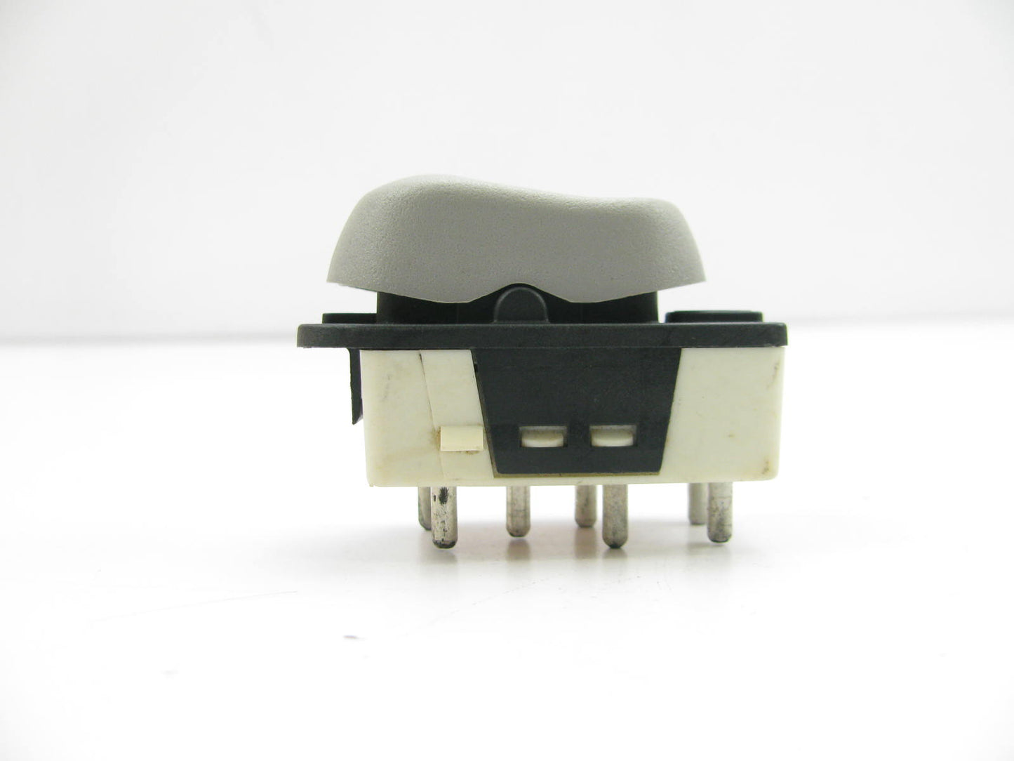 NEW - OUT OF BOX - OEM FORD F5AB-14529-AAW-GRAY Front Right Power Window Switch