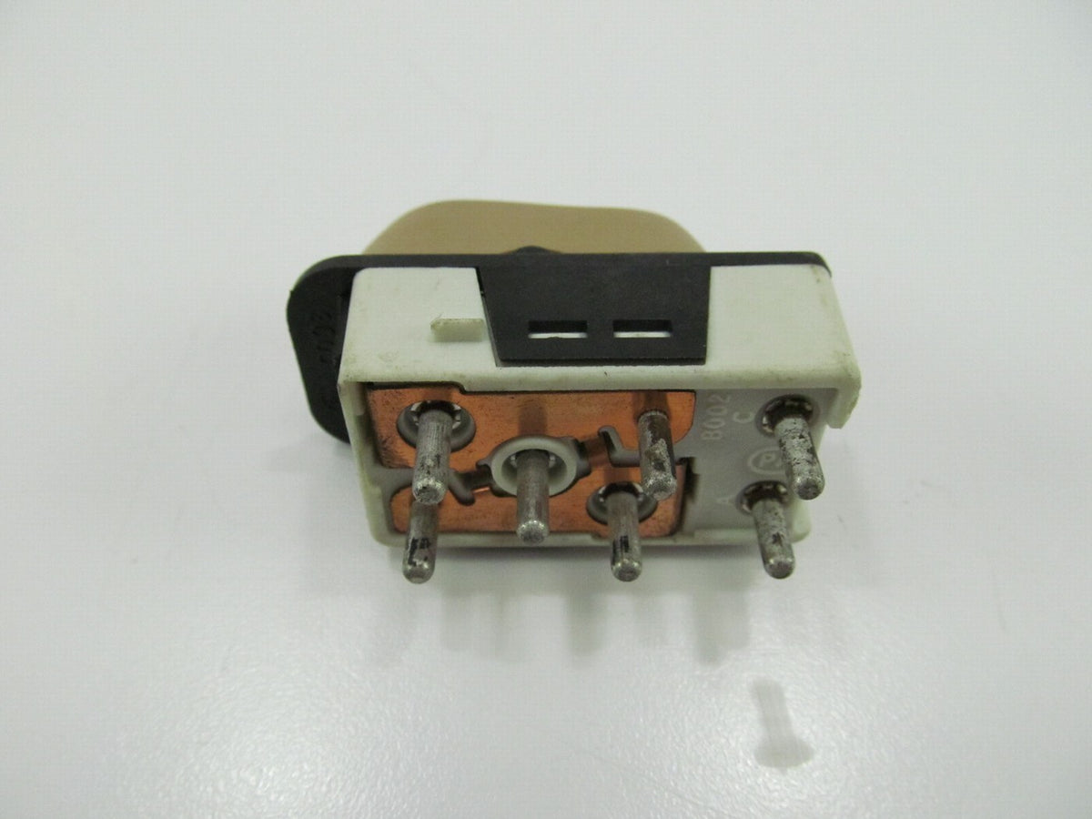 NEW - OUT OF BOX - F5AB-14529-AAW Window Switch Tan R.H 1995-1997 Crown Victoria