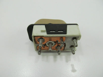 NEW - OUT OF BOX - F5AB-14529-AAW Window Switch Tan R.H 1995-1997 Crown Victoria