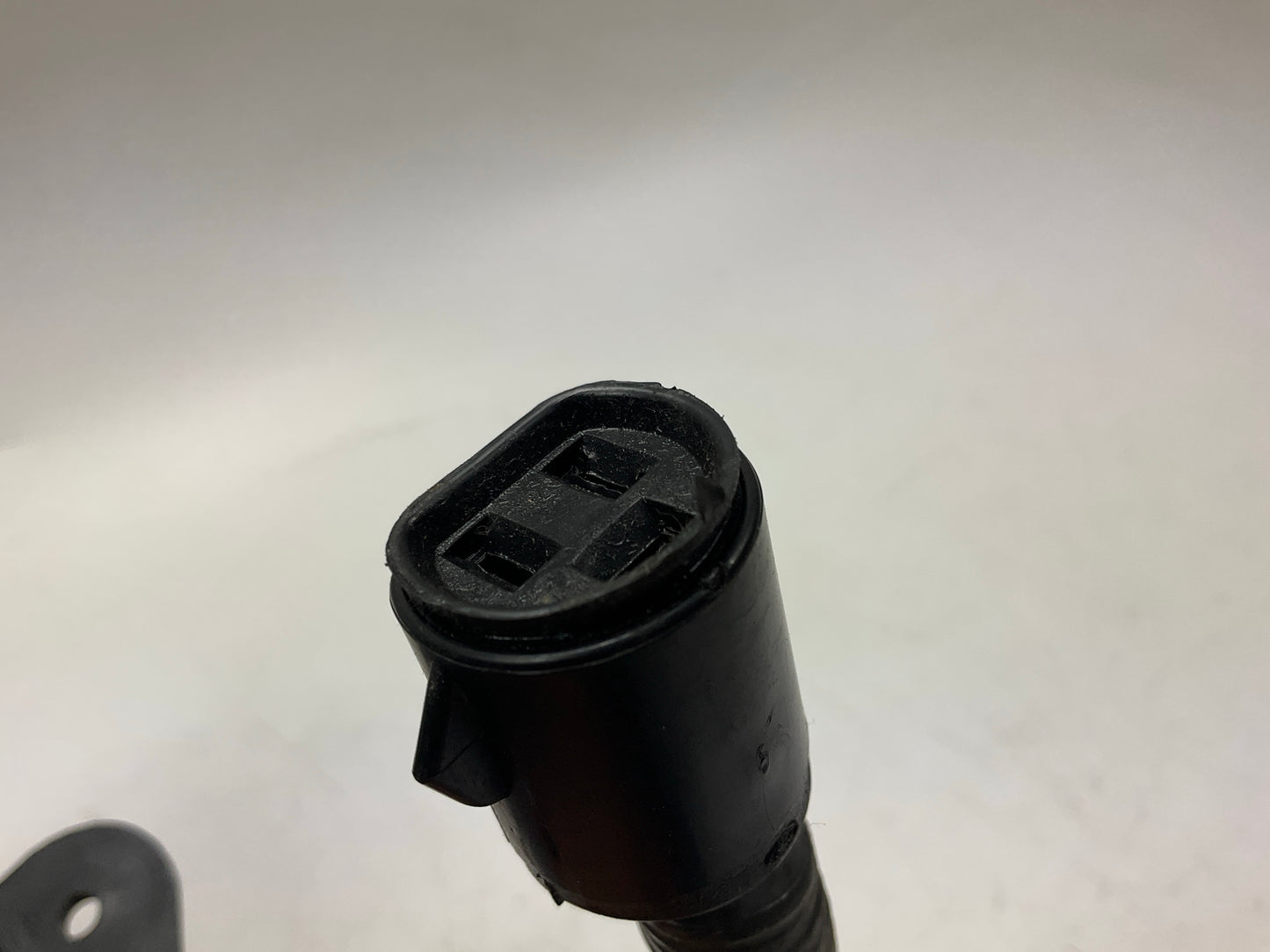 NEW - OUT OF BOX - OEM Ford F5C6-8C607-AC Electric Cooling Fan (SEE PHOTOS)