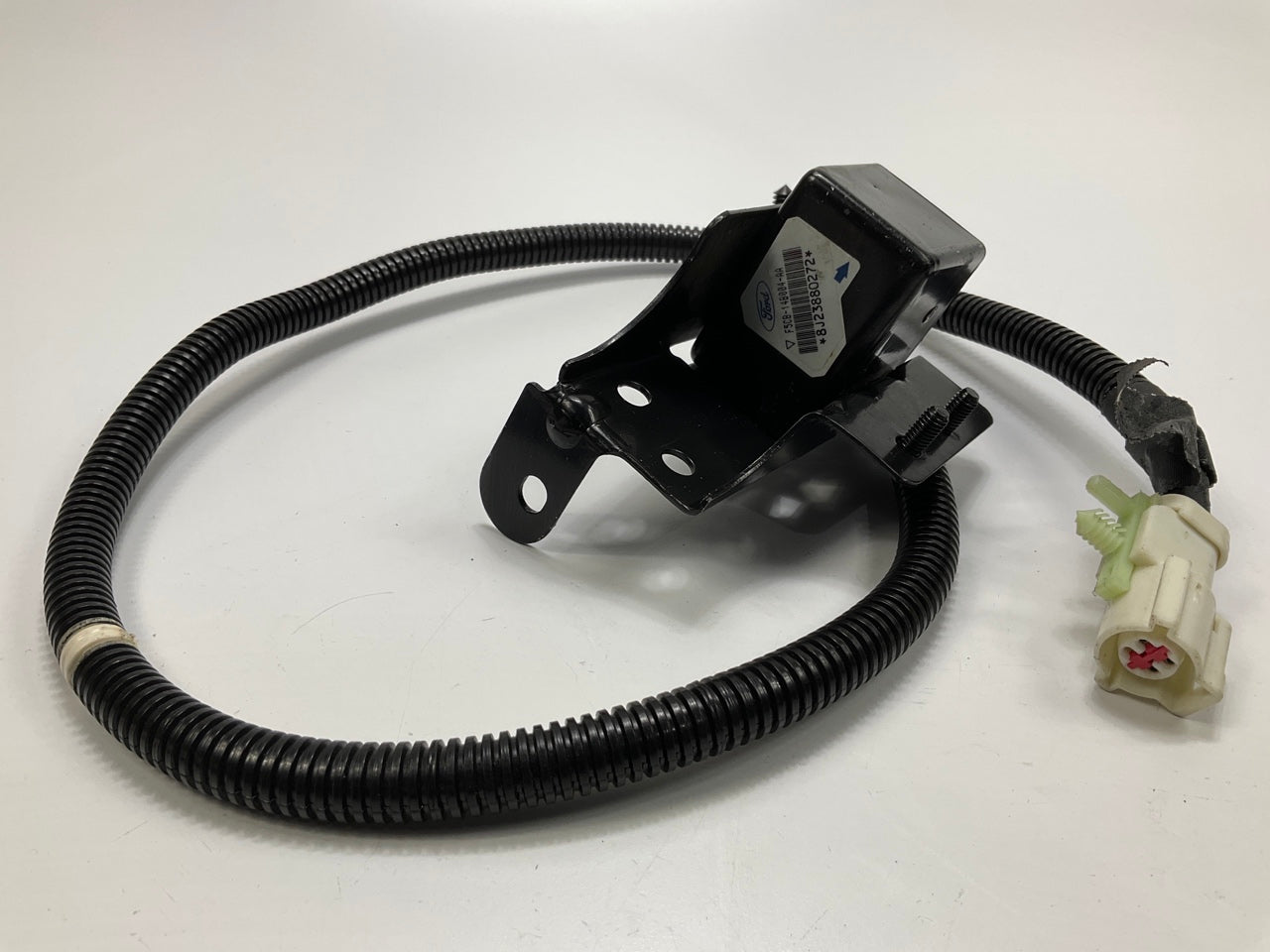NEW - OUT OF BOX - Front Right Passengers Side Crash Sensor 1995-1996 Escort