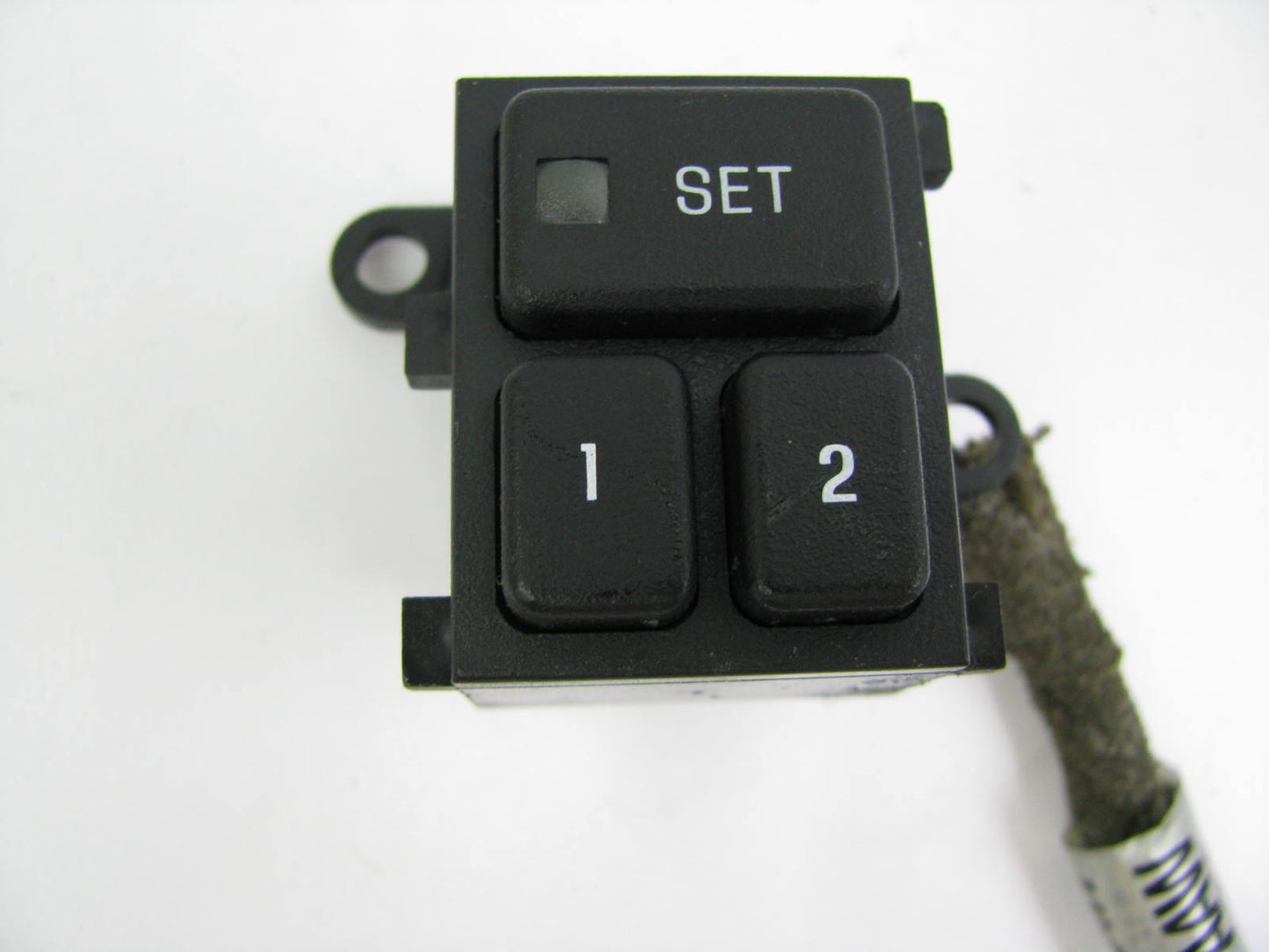 NEW - OUT OF BOX F5LB-14776-AAW-BLACK Power Seat Memory Switch 1997-98 Mark VIII