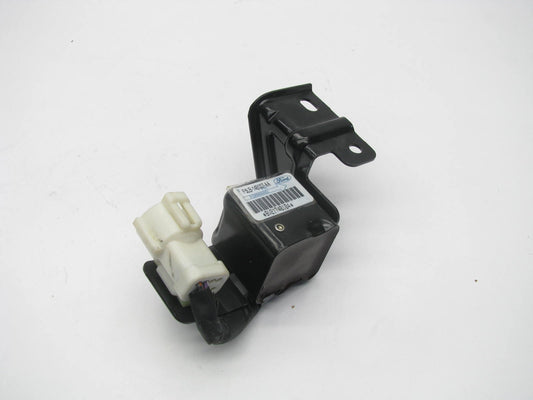 NEW - OUT OF BOX Rear SRS Crash Impact Sensor For 1994-1998 Lincoln Mark Vlll