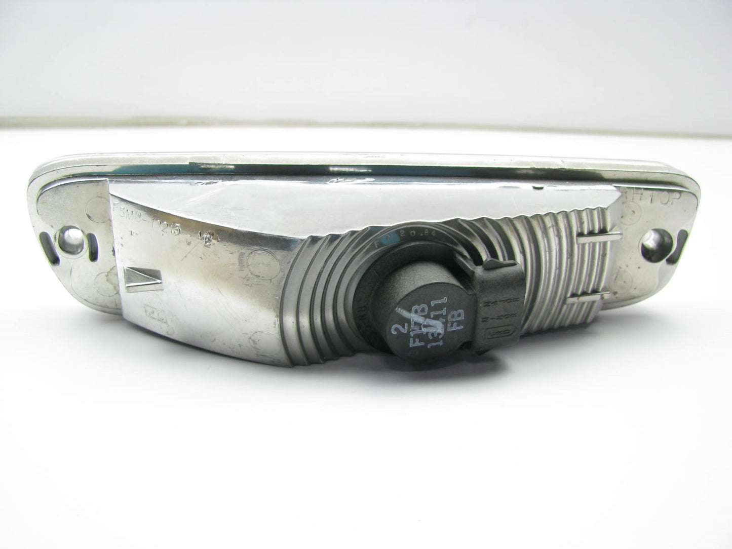 NEW UNBOXED FORD F5MB-13215-AE Right Side Parking Lamp Turn Signal Light