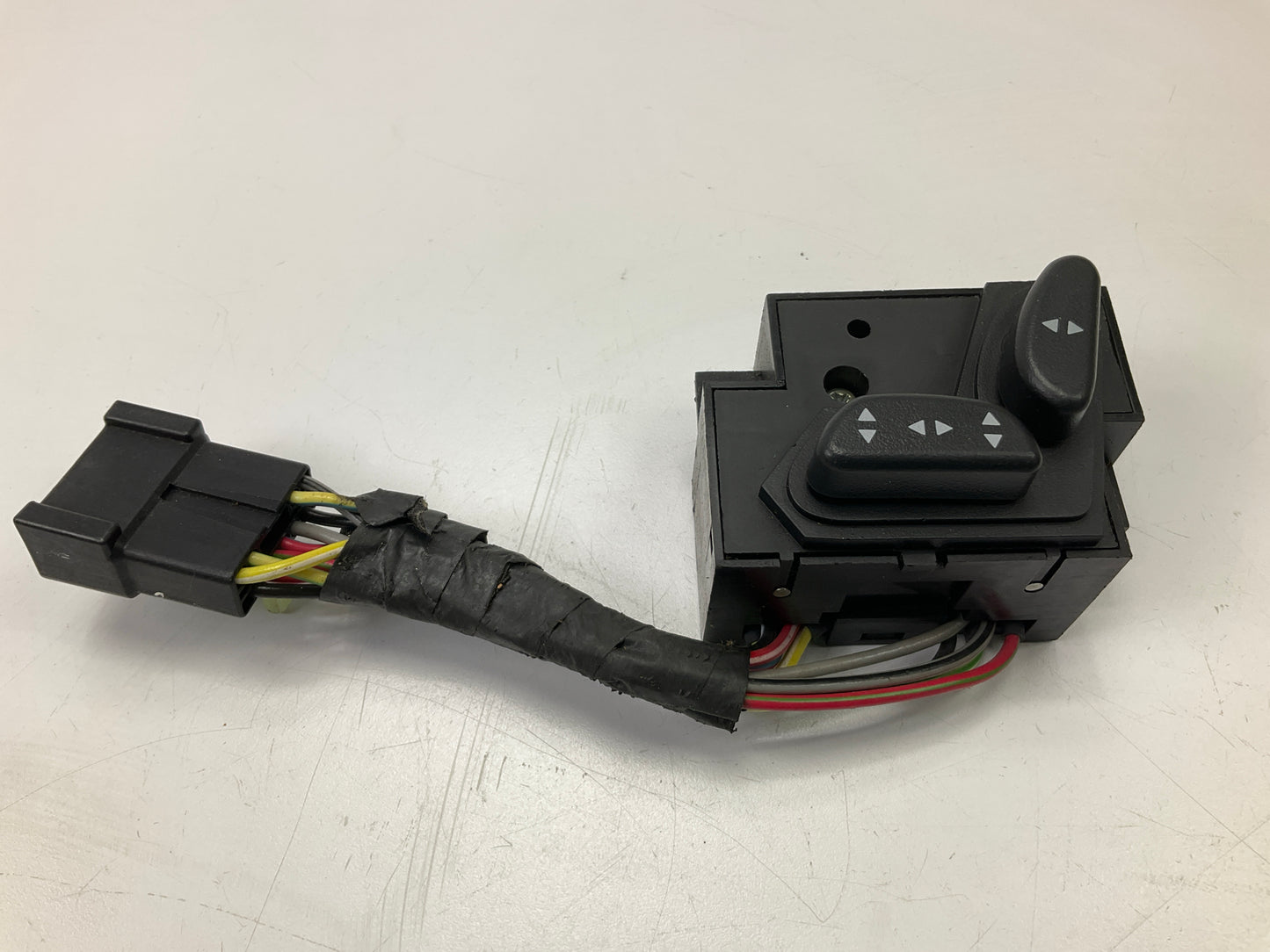 UNBOXED - F5OB-14A701-AB Passenger Seat Control Switch 95-97 Lincoln Continental