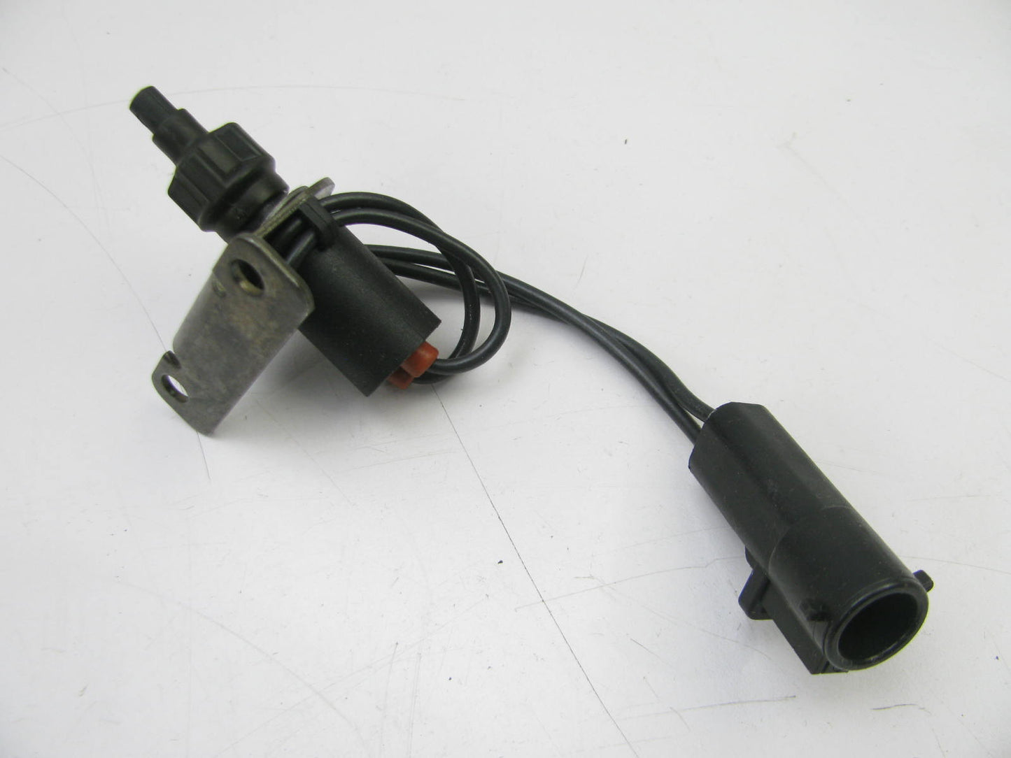 NEW - OUT OF BOX FORD F5OF-19A434-AC Anti-theft Hood Switch 1995-96 Continental