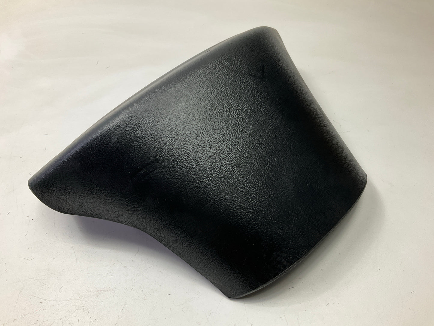 DENTED - OUT OF BOX FORD F5TA-13K802-DAW Horn Button Pad 92-97 F-150/350 Bronco