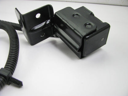 NEW - OUT OF BOX FORD F5TB-14B004-AA Front Right Air Bag Crash Sensor