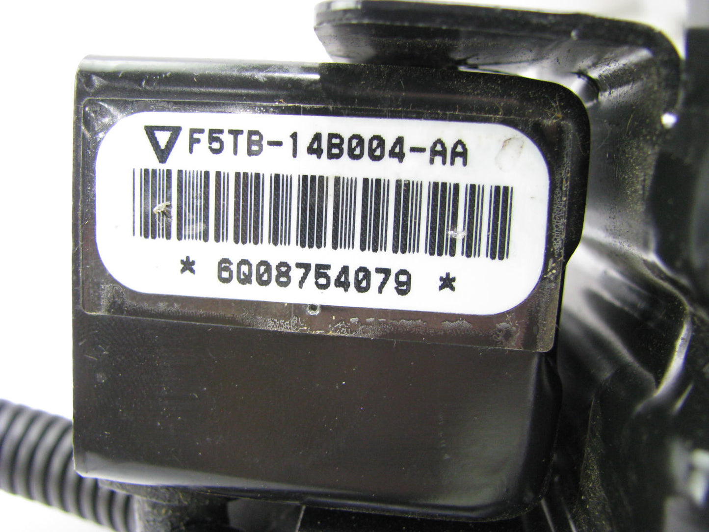 NEW - OUT OF BOX FORD F5TB-14B004-AA Front Right Air Bag Crash Sensor
