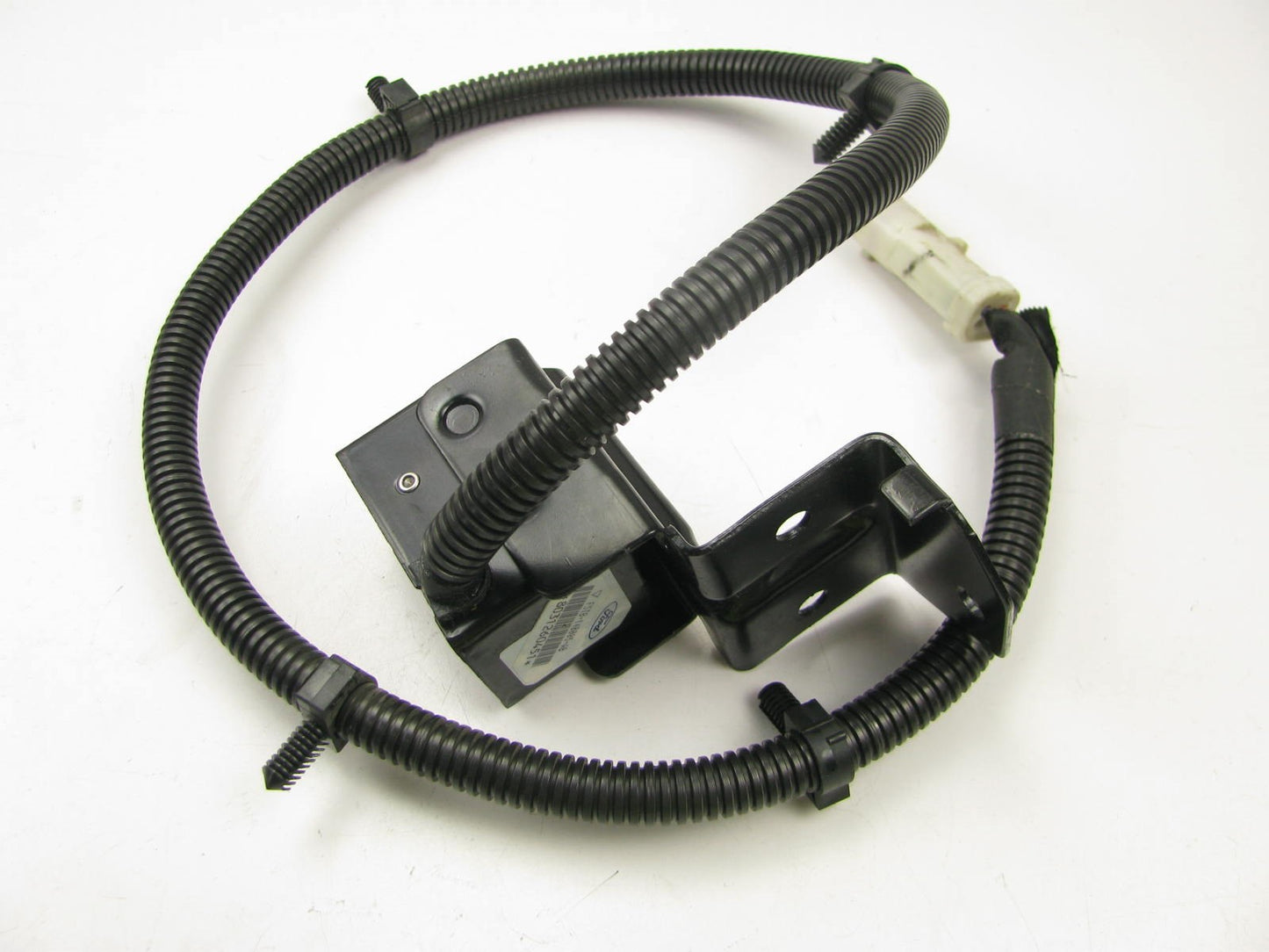 NEW - OUT OF BOX - OEM Ford F5TB-14B005-AB FRONT LEFT SRS Crash Sensor