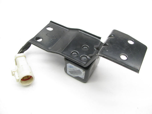 NEW - OUT OF BOX FORD F5TB-14B007-BA Rear SRS Crash Sensor - Super Cab
