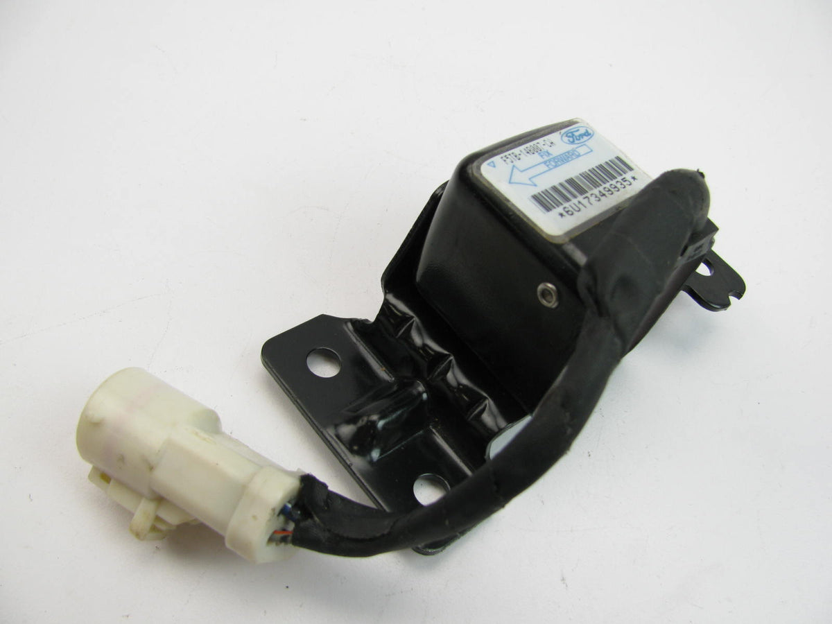 NEW - OUT OF BOX - OEM Ford F5TB-14B007-CA Rear Side Air Bag Crash Sensor