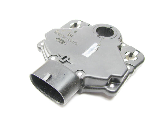 NEW - OUT OF BOX - OEM Ford F5TP-7F293-AA Neutral Safety Switch 4-pin Connector