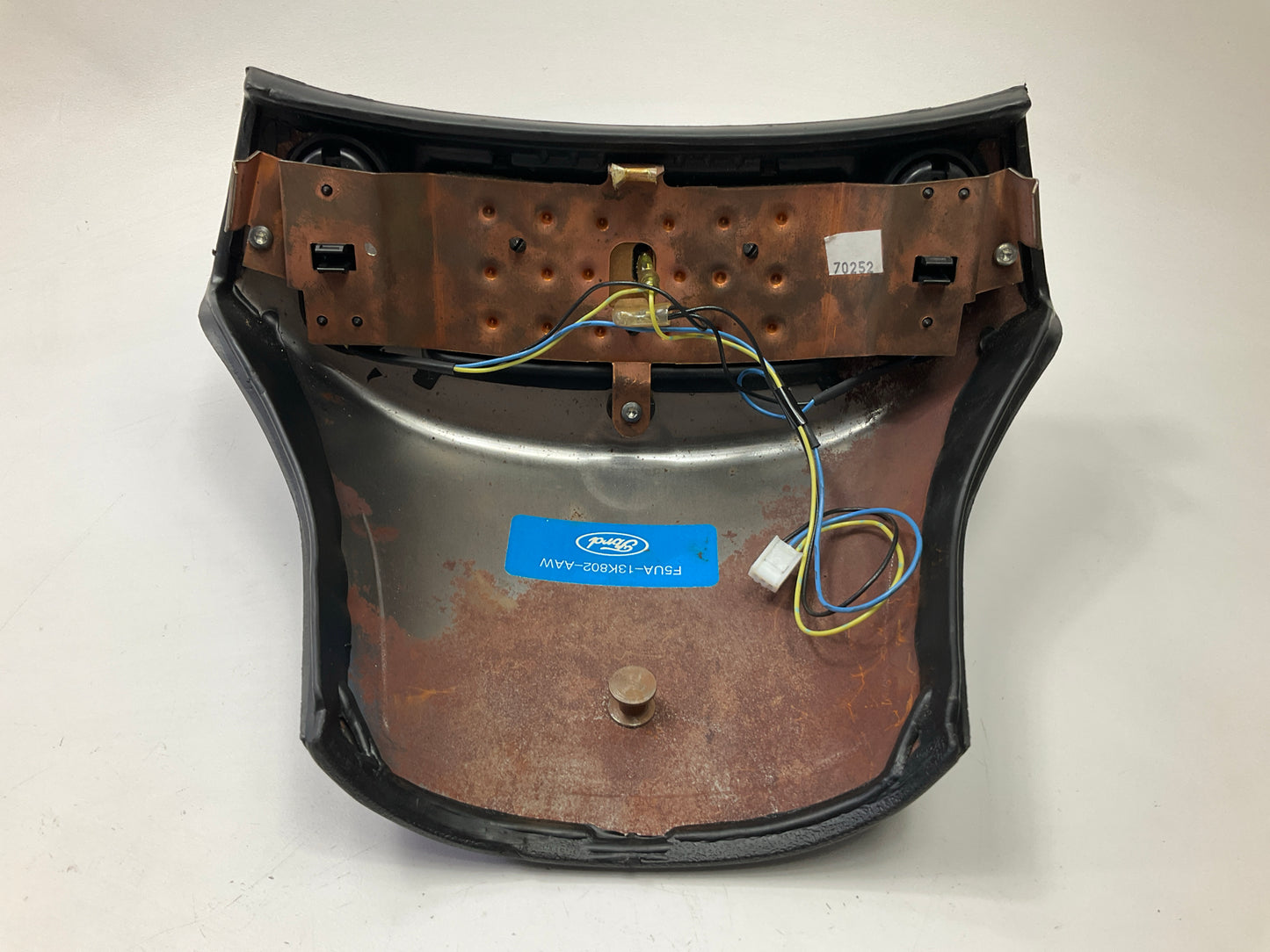 DAMAGED - OUT OF BOX F5UA-13K802-AAW-D Steering Horn Pad 1992-96 E-150/350