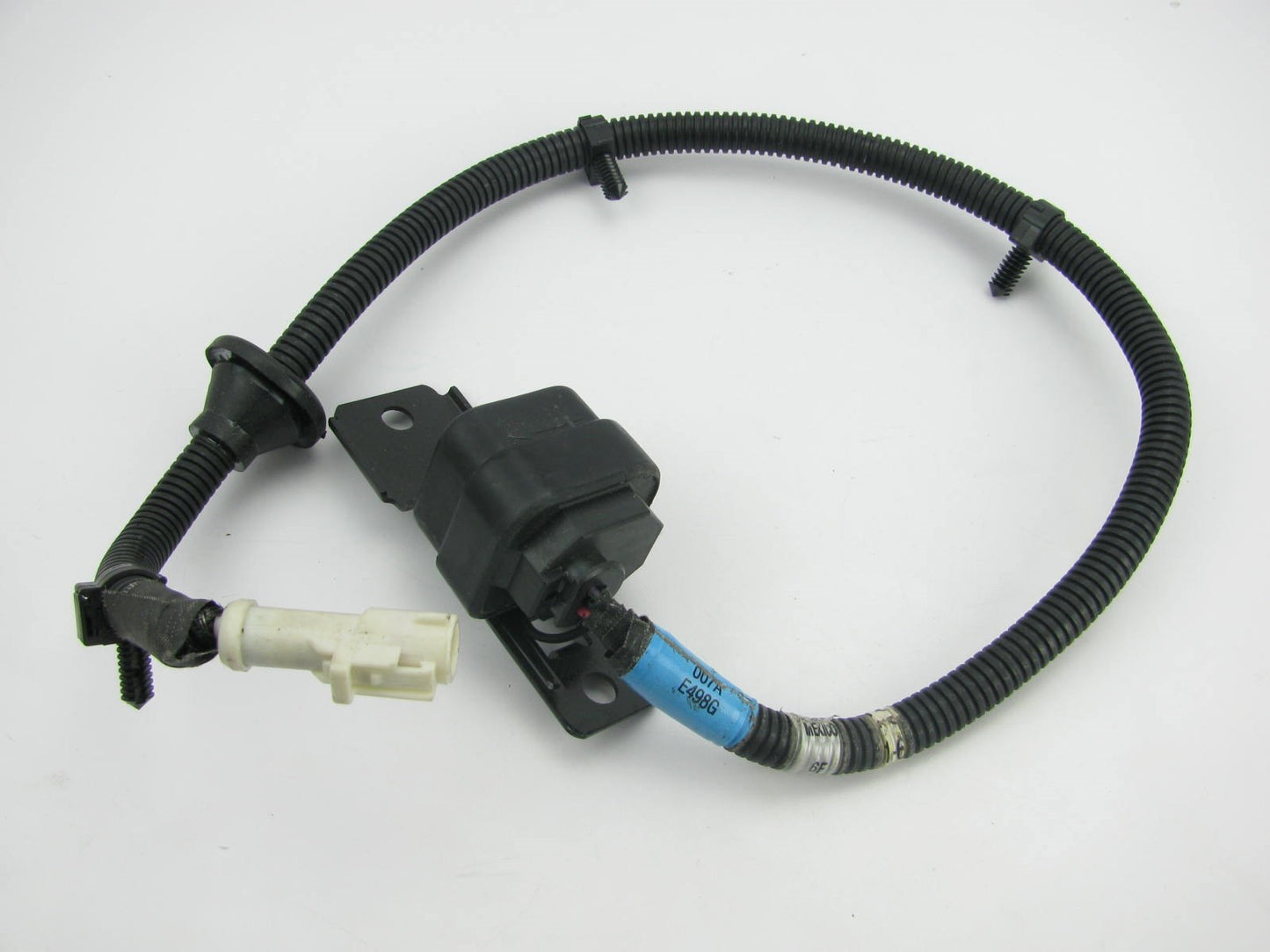 NEW - OUT OF BOX - OEM Ford F5UB-14A685-AB SRS Crash Sensor 1995-1996 E-250 Van