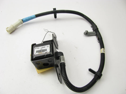 NEW - OUT OF BOX OEM Ford F5UB-14A688-AD Rear Center SRS Crash Sensor