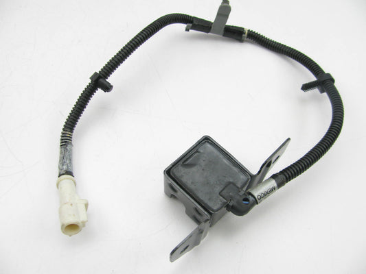 NEW - OUT OF BOX OEM Ford F5UB-14A688-AD Rear Center SRS Crash Sensor