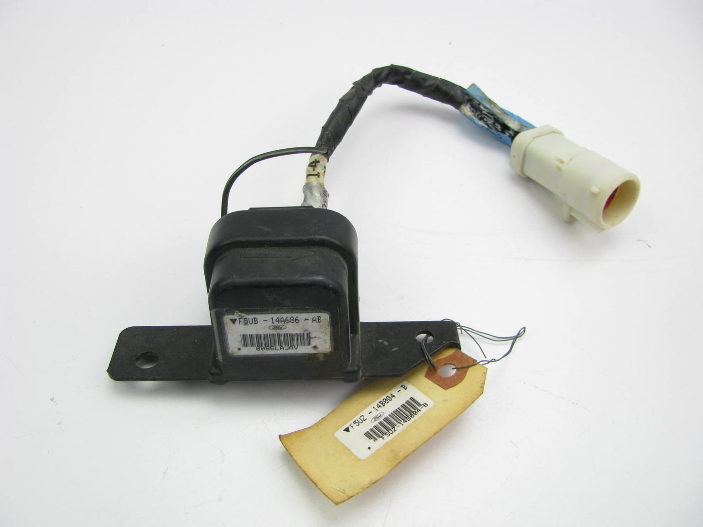 NEW - OUT OF BOX - SRS Crash Impact Sensor FRONT LEFT OEM F5UB-14A686-AB