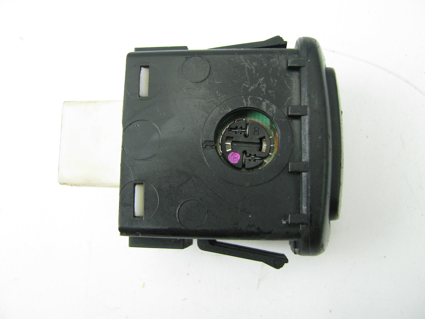 NEW - OUT OF BOX F5VB-18C621-AC Rear Defrost Switch 1995-1997 Lincoln Town Car