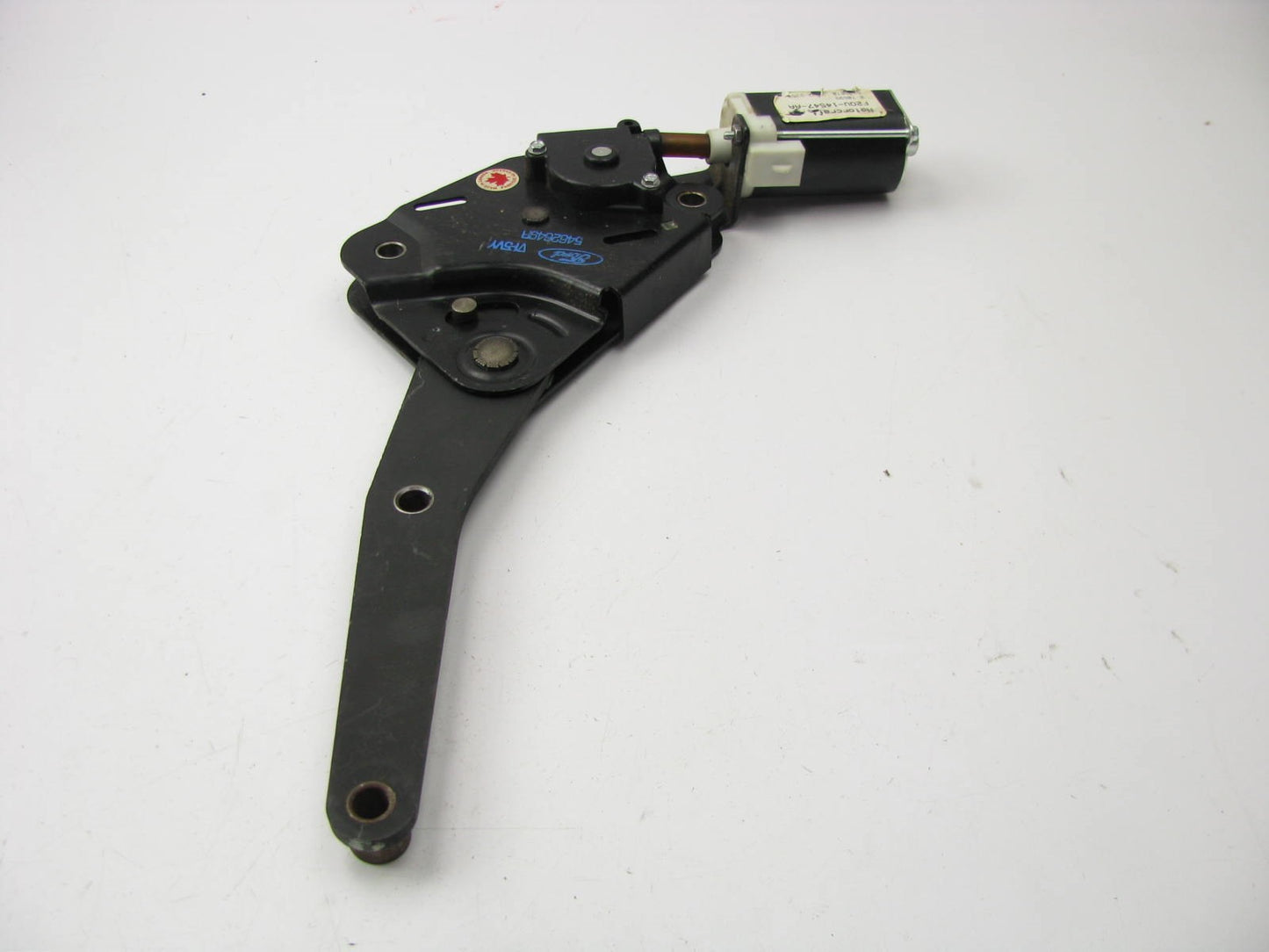NEW - OUT OF BOX - OEM Ford F5VY-5462649-B Front Left Drivers Side Seat Recliner