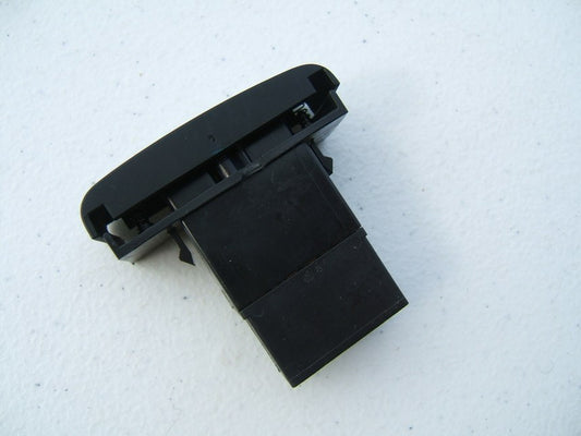 NEW OUT OF BOX F5XA-13A350-AAW Hazard Warning Switch For 95-98 Villager & Quest