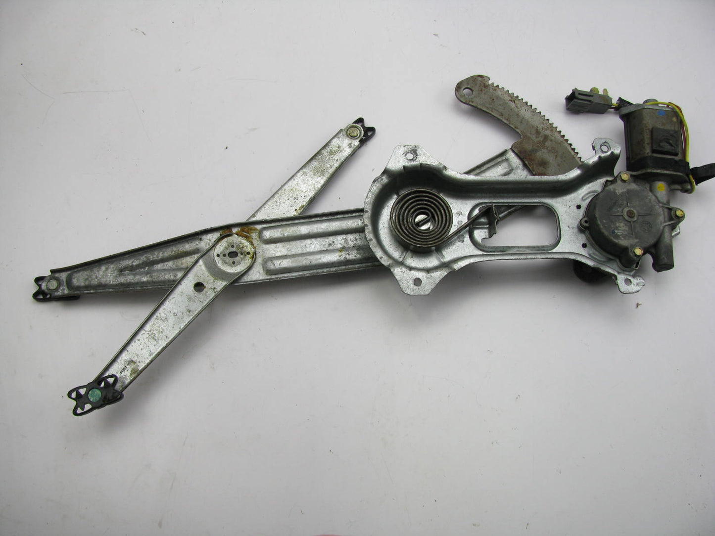 OUT OF BOX OEM Ford F5ZB-6323395-AA FRONT RIGHT Window Regulator 96-04 Mustang
