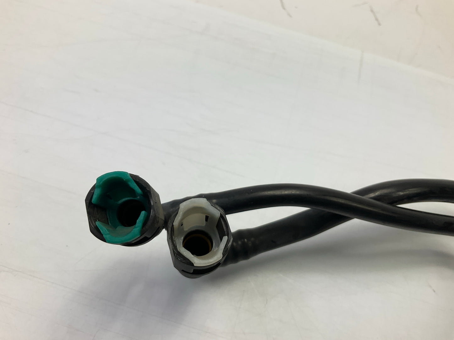 NEW UNBOXED F65239 Fuel Filter
