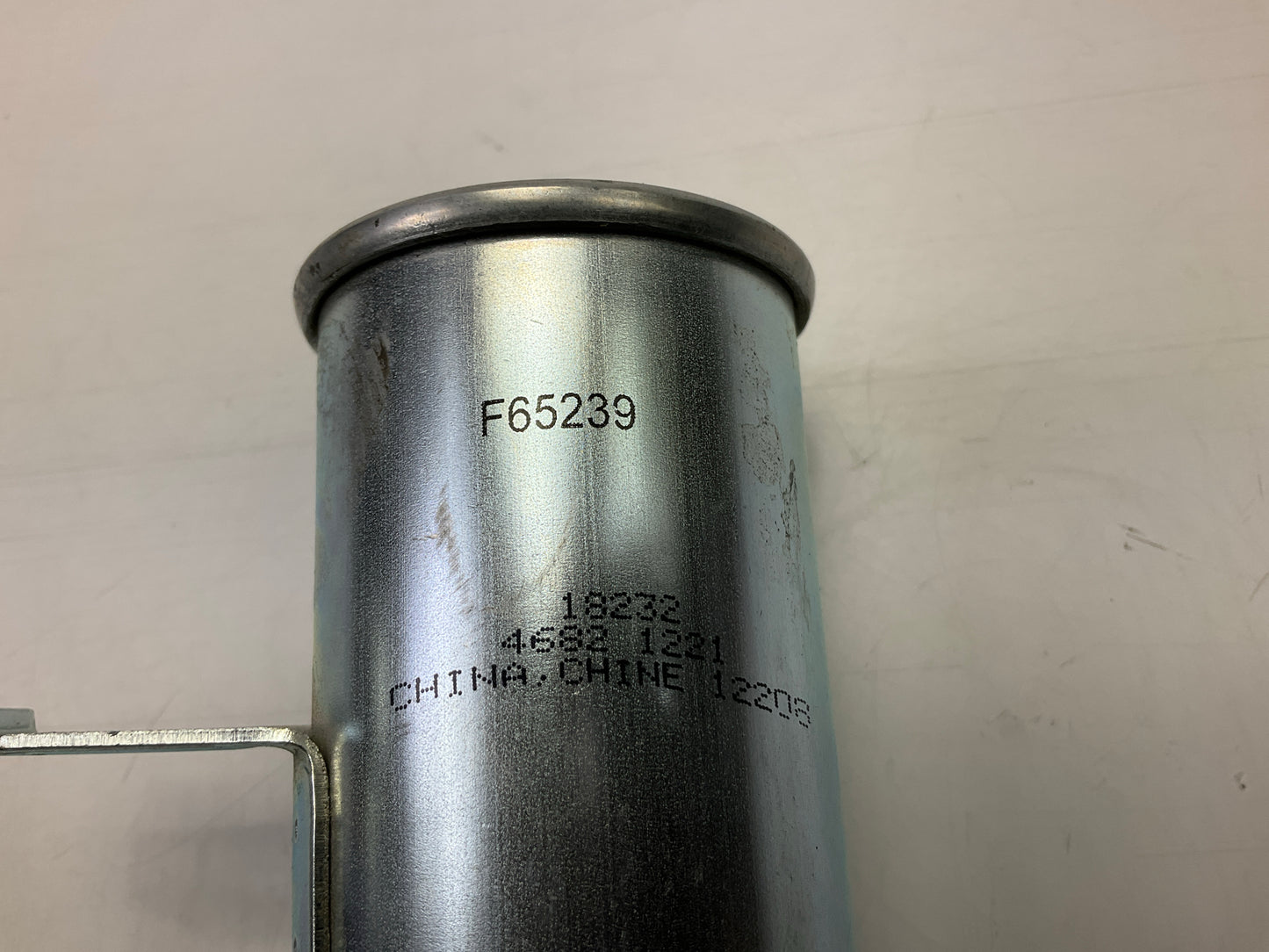 NEW UNBOXED F65239 Fuel Filter