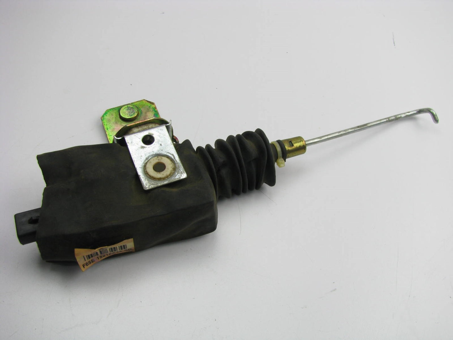 NEW - OUT OF BOX - OEM Ford F65B-15218A43-AC Power Door Lock Actuator
