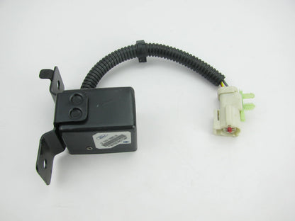 NEW - OUT OF BOX - OEM Ford F67B-14B005-AA SRS Crash Sensor FRONT LEFT