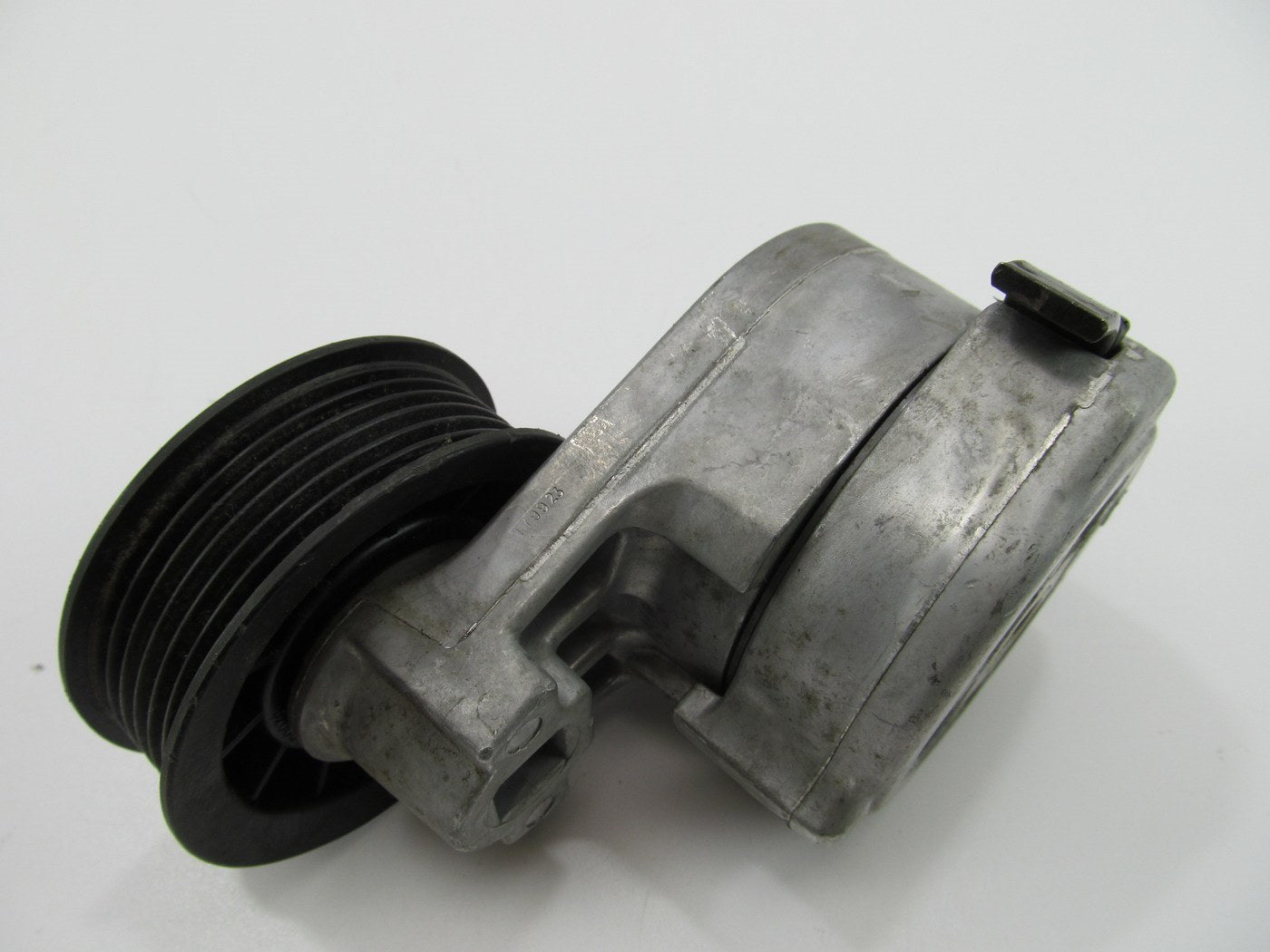 NEW - OUT OF BOX - OEM Ford F68E-6B209-AA Belt Tensioner 1988-1998 Ford 3.8L V6