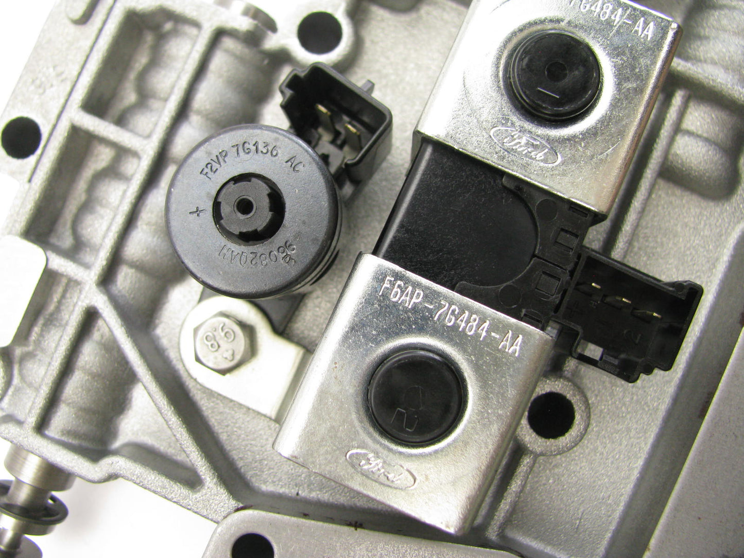 NEW UNBOXED F6AP-7G484-AA Auto Trans Valve Body & Solenoids 1995-97 4R70W 4.6L