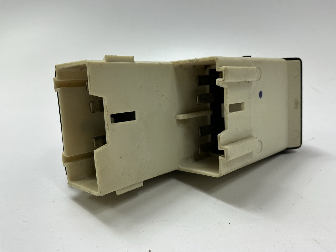 NEW - OUT OF BOX - OEM Ford F6DB-14540-ACW Left Power Window Door Lock Switch
