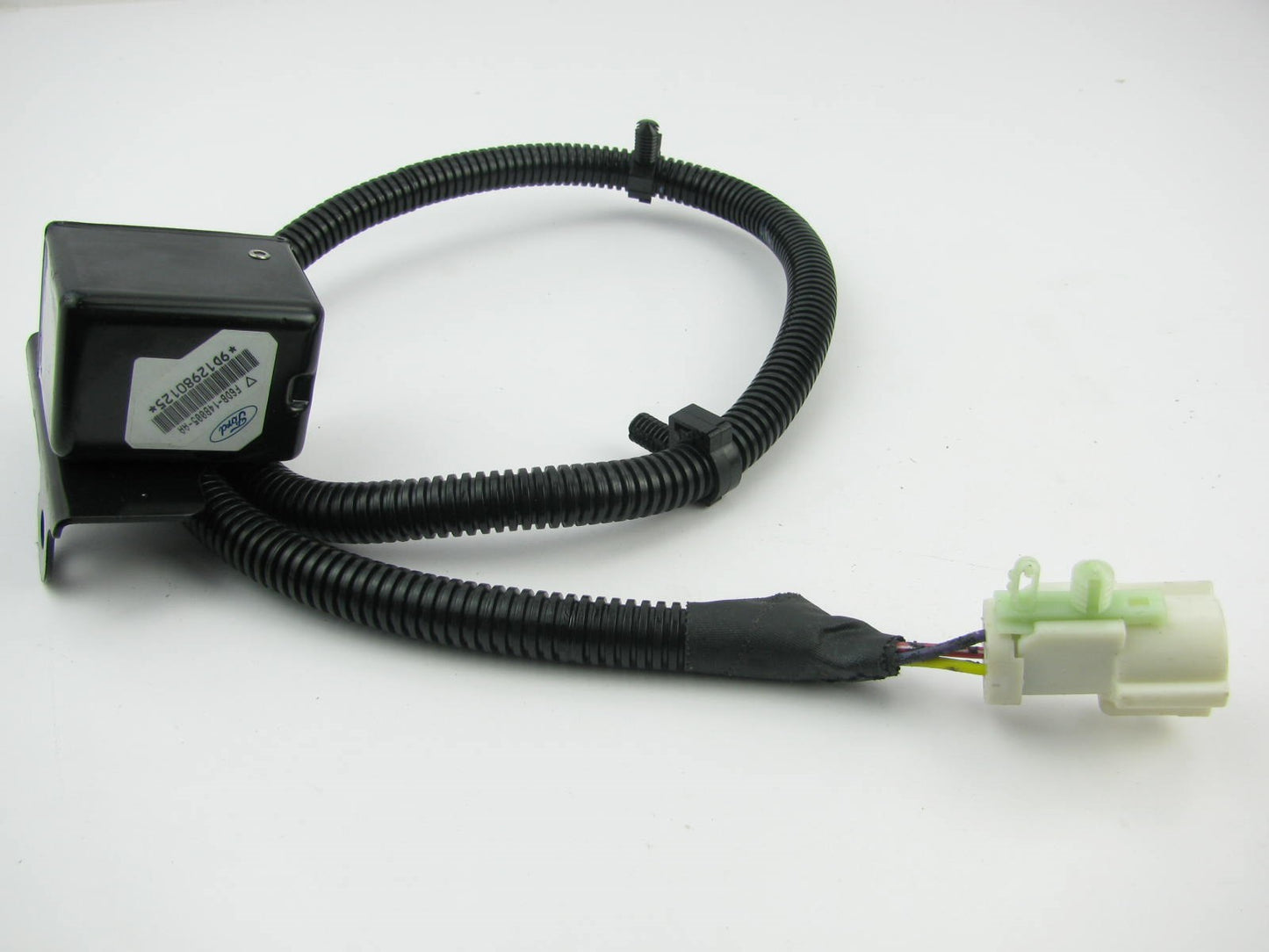 NEW - OUT OF BOX - OEM Ford F6DB-14B005-AA Front SRS Crash Sensor