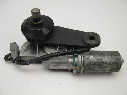 NEW - Out Of Box F6DB-17404-AH Rear Window Wiper Motor 1996-99 Ford Taurus Wagon