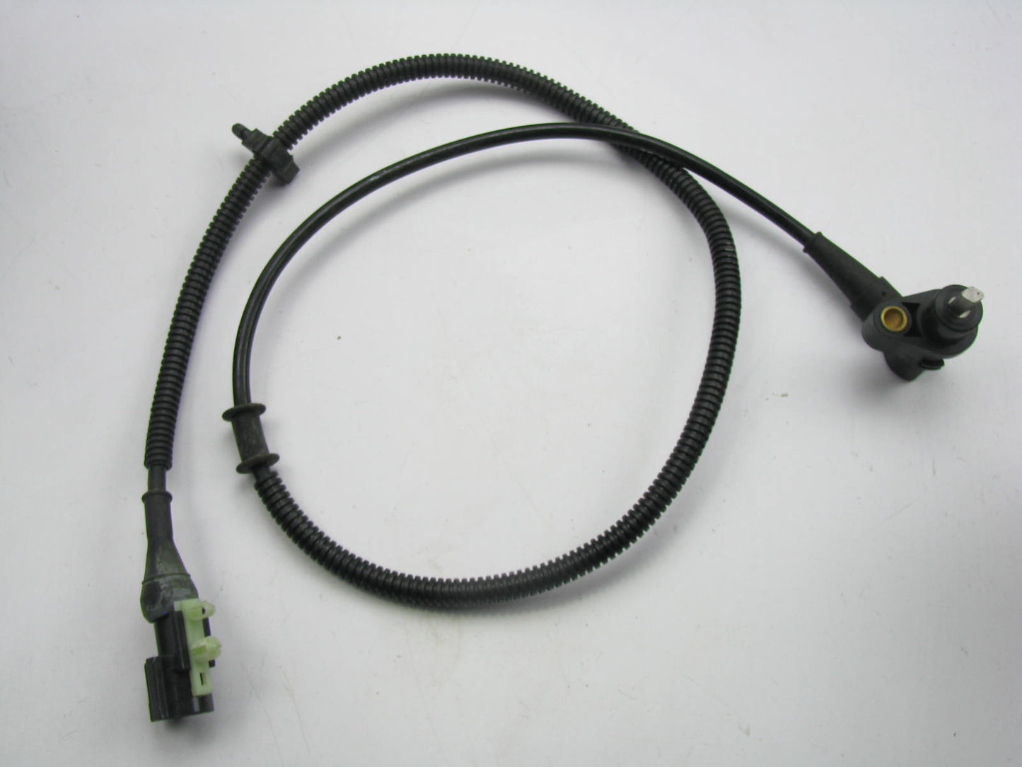 NEW - OUT OF BOX - OEM Ford F6DC-2C190-BE REAR LEFT L.H. ABS Wheel Speed Sensor