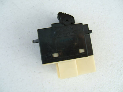NEW - OUT OF BOX F6OB-14529-AA Right Power Window Switch 1995-1997 Continental