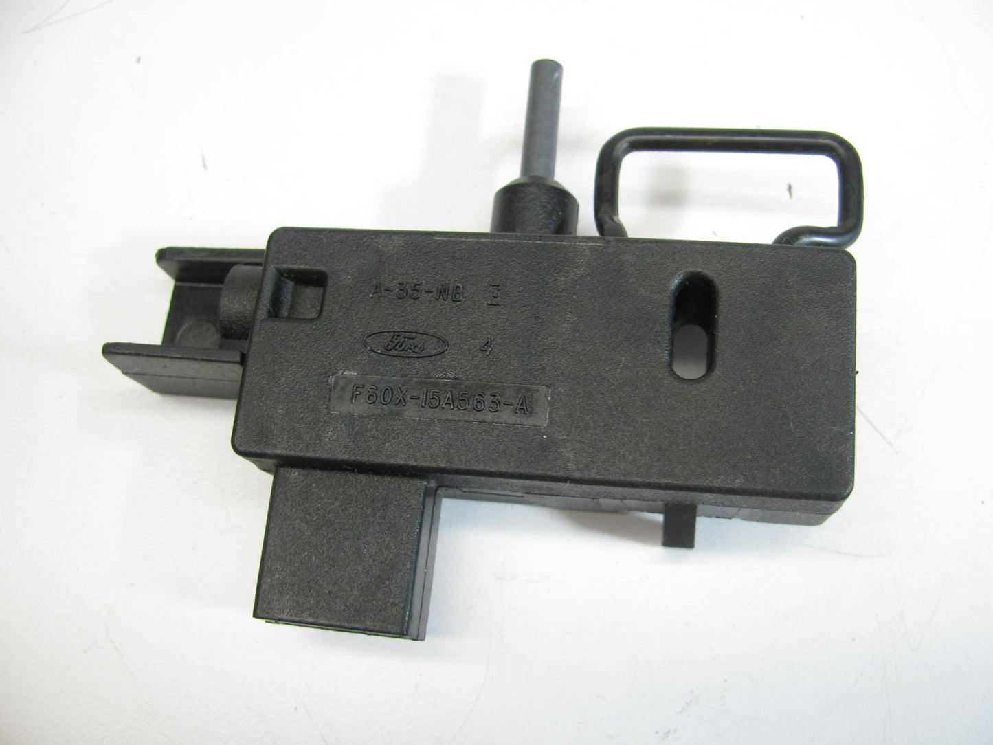NEW - OUT OF BOX F6OX-15A563-A Glove Compartment Switch 1995-1997 Continental