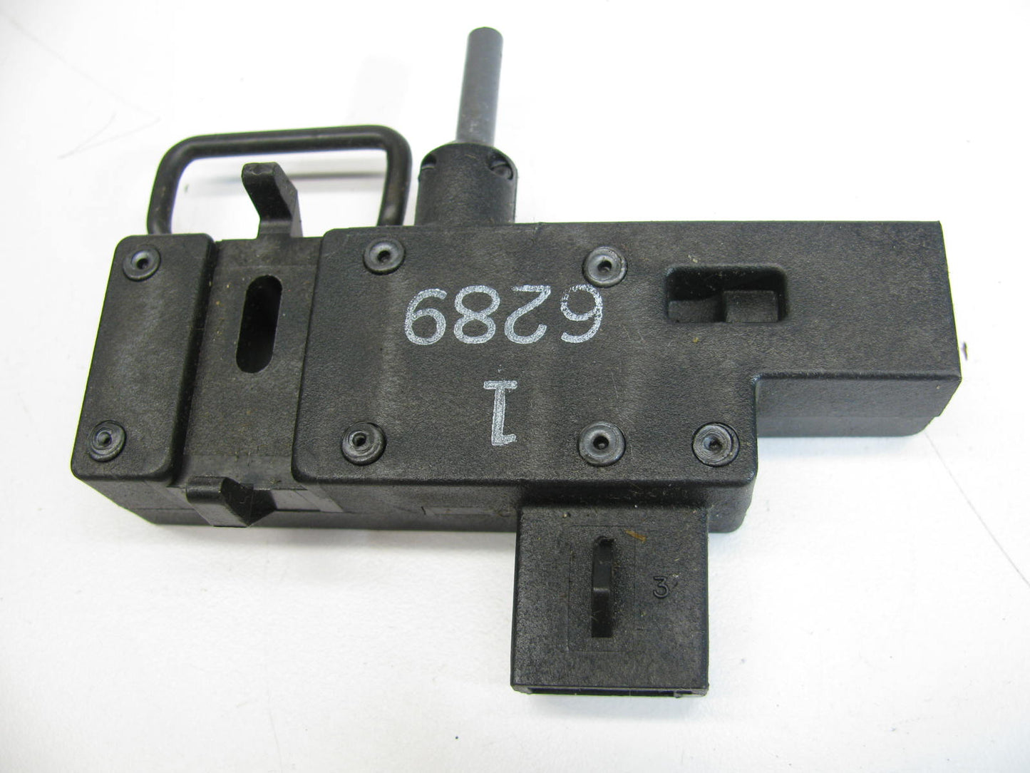 NEW - OUT OF BOX F6OX-15A563-A Glove Compartment Switch 1995-1997 Continental