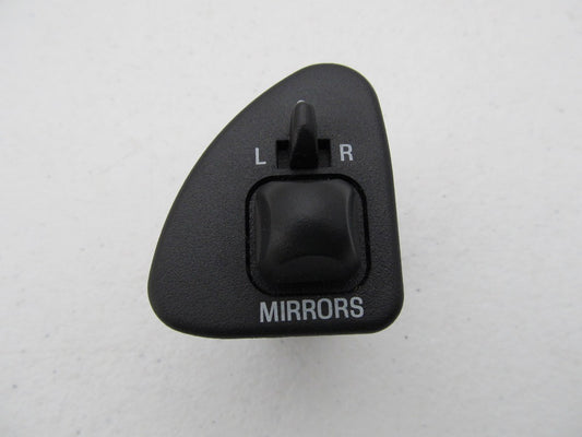 NEW UNBOXED OEM Ford F6SB-17B676-AA Mirror Adjust Switch - 1994-1997 Tunderbird