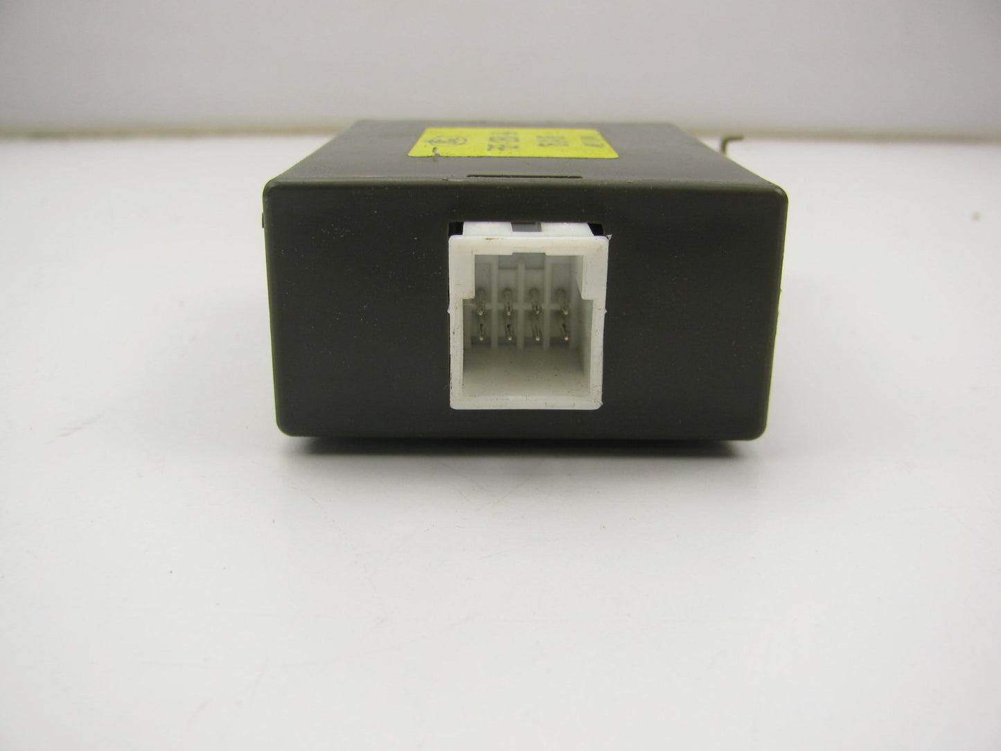 NEW - OUT OF BOX - OEM F6SF-12B581-BA Power Antenna Relay 93-97 Ford Thunderbird