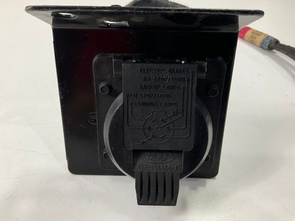 NEW OEM Ford  F6TB-13A576-BC Trailer Towing Wiring Harness Connector - 7 PIN
