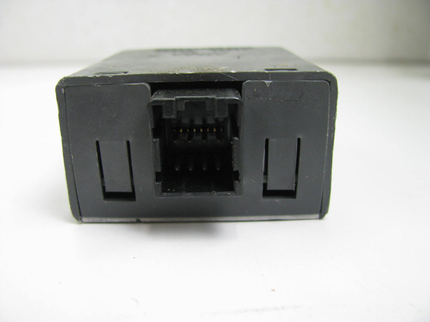 NEW - OUT OF BOX FORD F6XA-14957-AC Automatic Sliding Door Control Module
