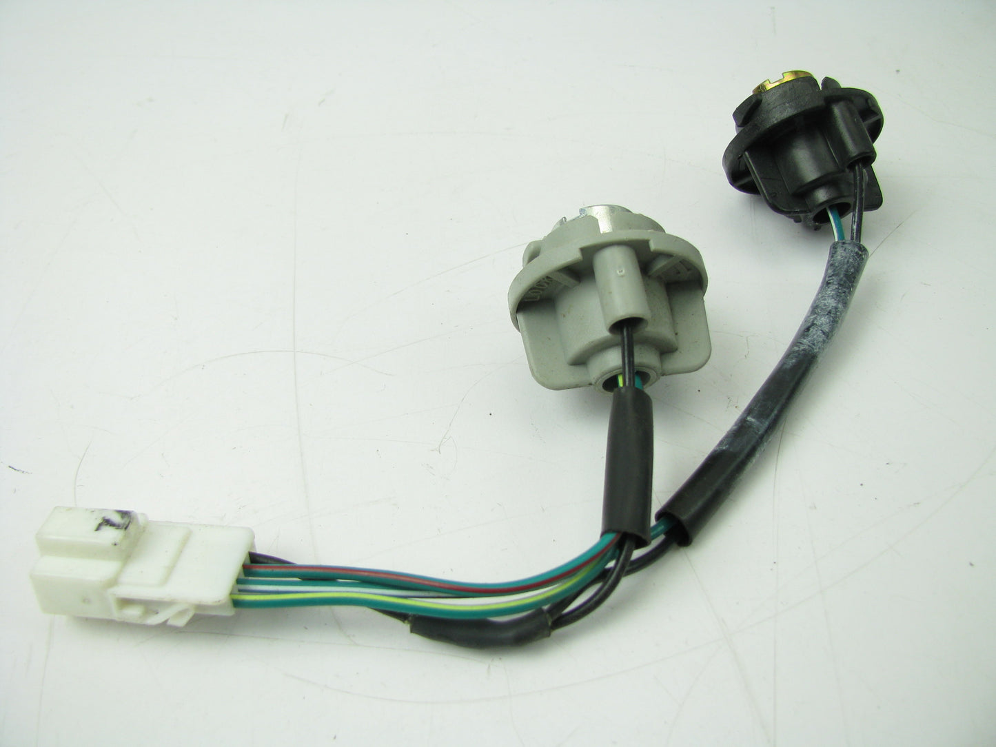 NEW F6XY-13411-AB Tail Light Lamp Wire Bulb Socket Harness 1993-2002 Villager