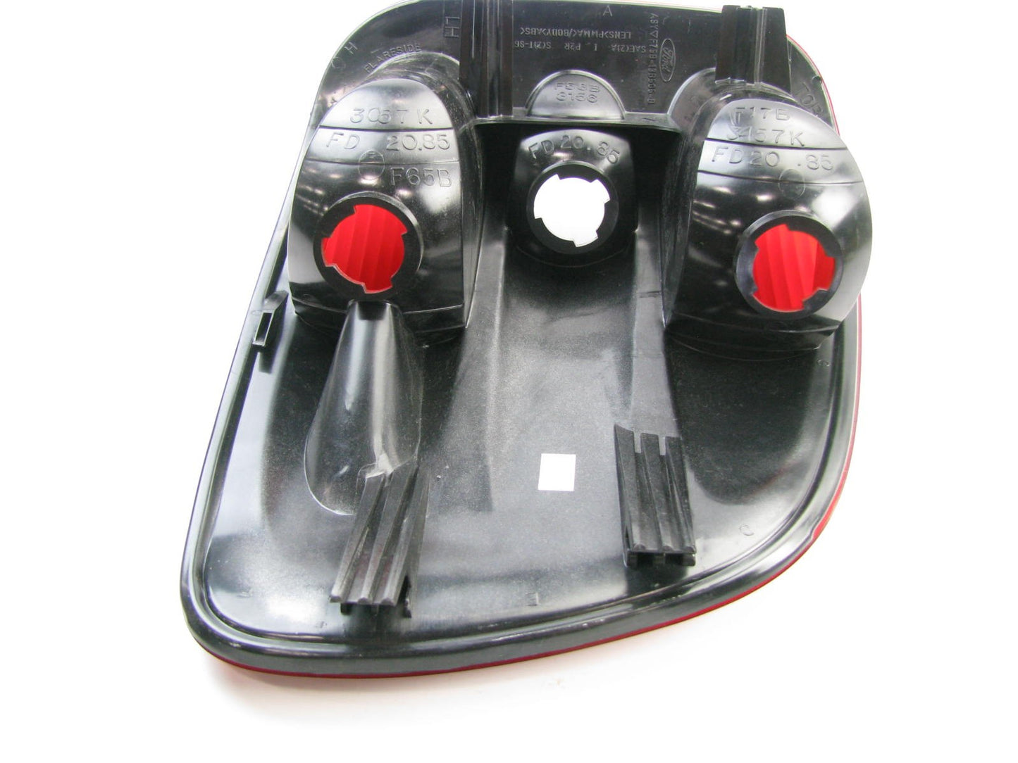 NEW - OUT OF BOX - Left Drivers Tail Light Lamp 1997-1999 FORD F-150 FLARE SIDE