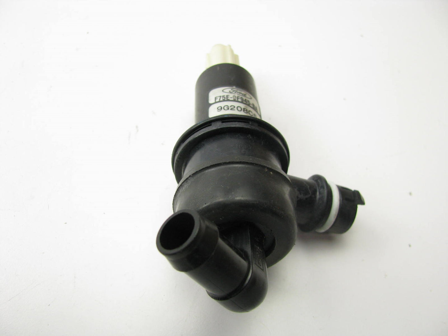 NEW - OUT OF BOX OEM FORD F75E-9F945-BA Vapor Canister Purge Valve Solenoid